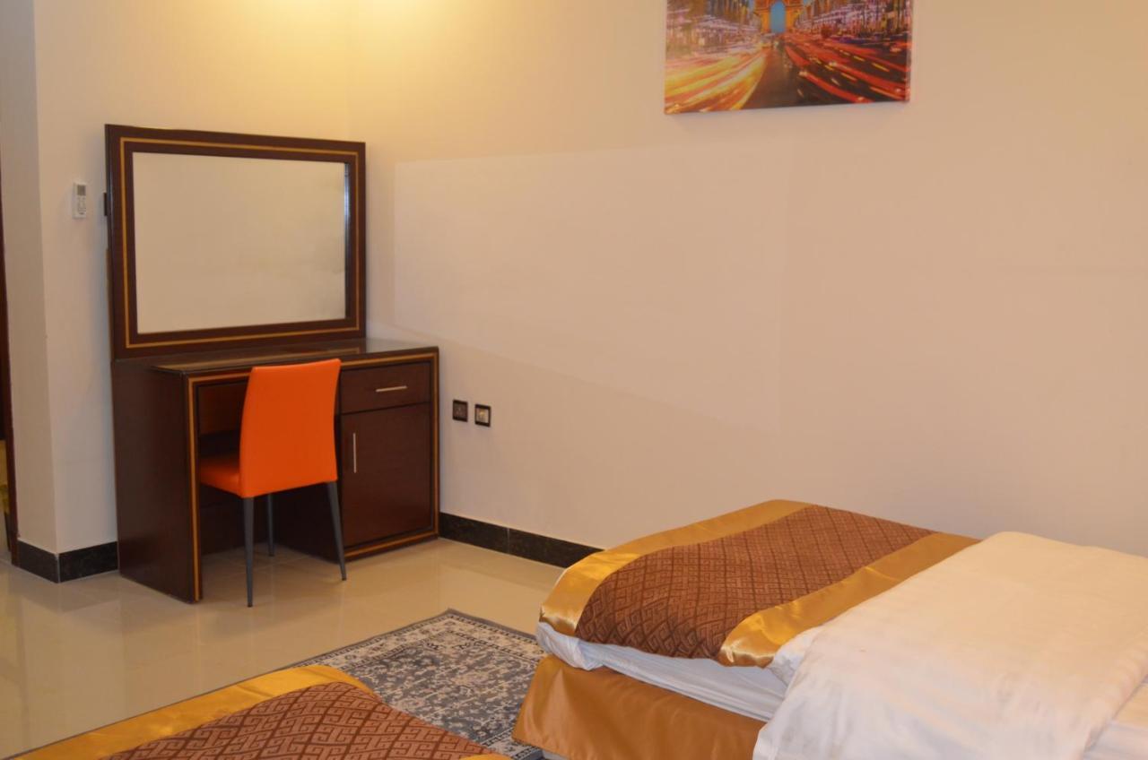 Almanzel Althahabi Aparthotel Dammam Room photo